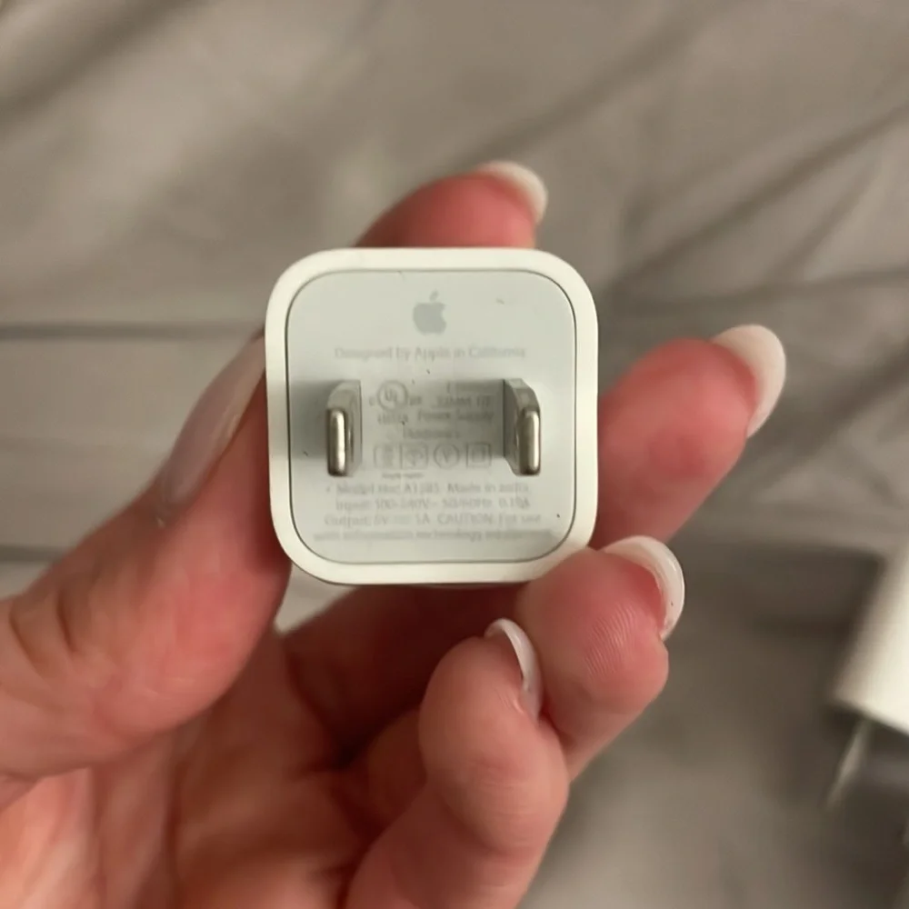 Apple charging box